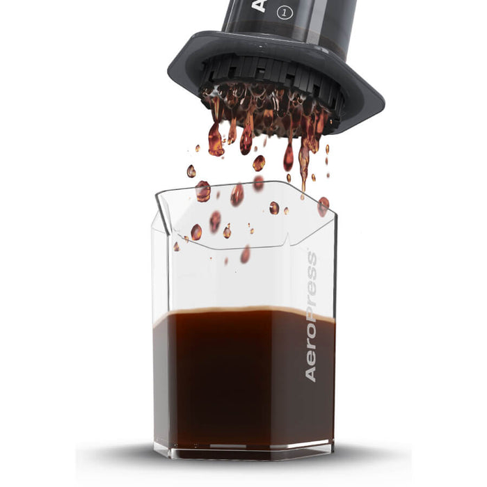AeroPress-carafe-2_700x_43be32af-e1c6-4539-b7e9-e640c70e94c8